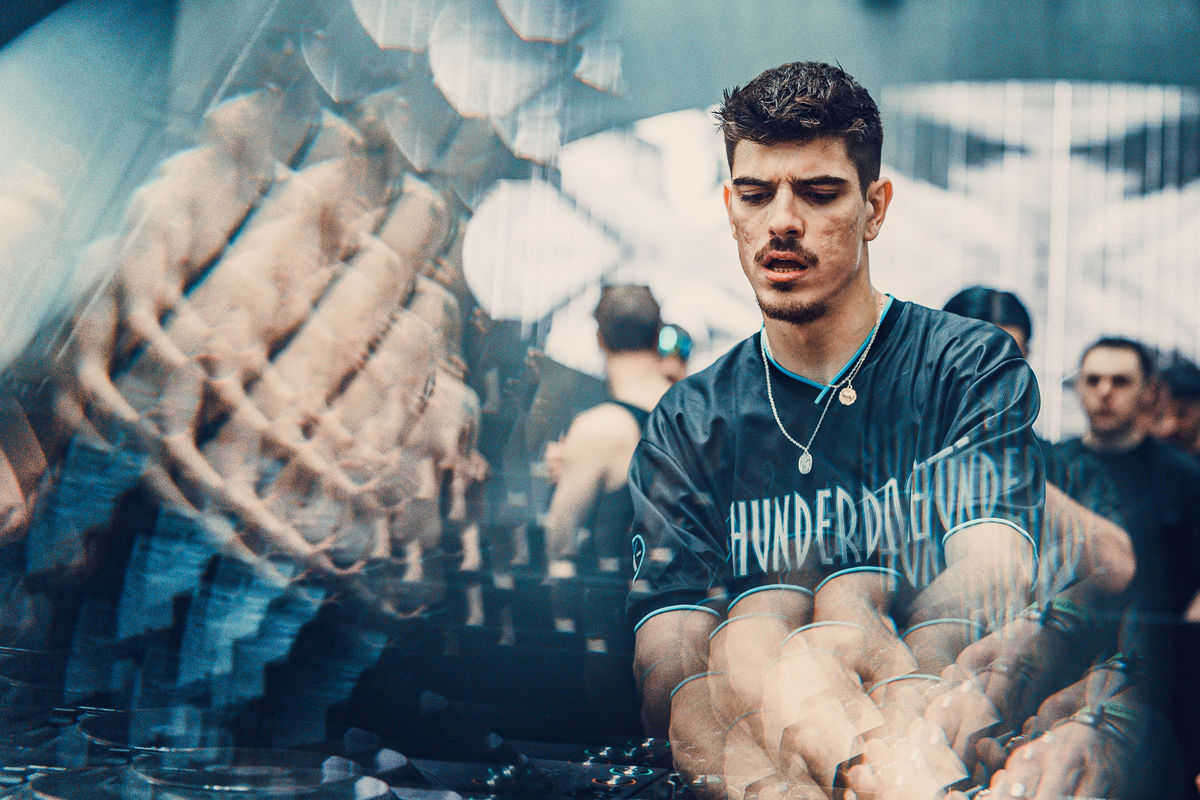 Loading... just a sec